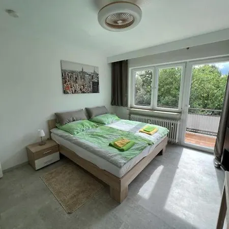 Ruhig gelegenes Apartment Stuttgart Exterior foto